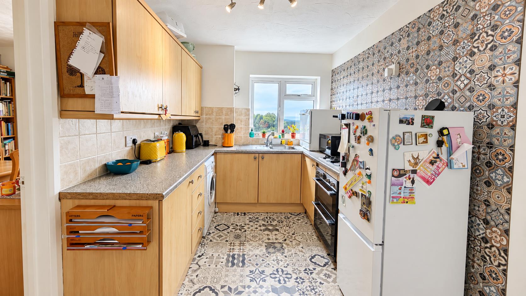 3 bed property in Fairstone Close, Hastings